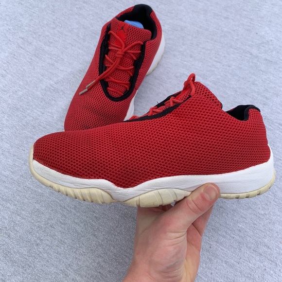 Jordan Future Red Size 9.5 US - Picture 1 of 7